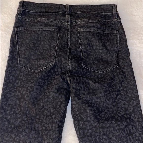 Abercrombie and Fitch cheetah print skinny jeans - Picture 3 of 4